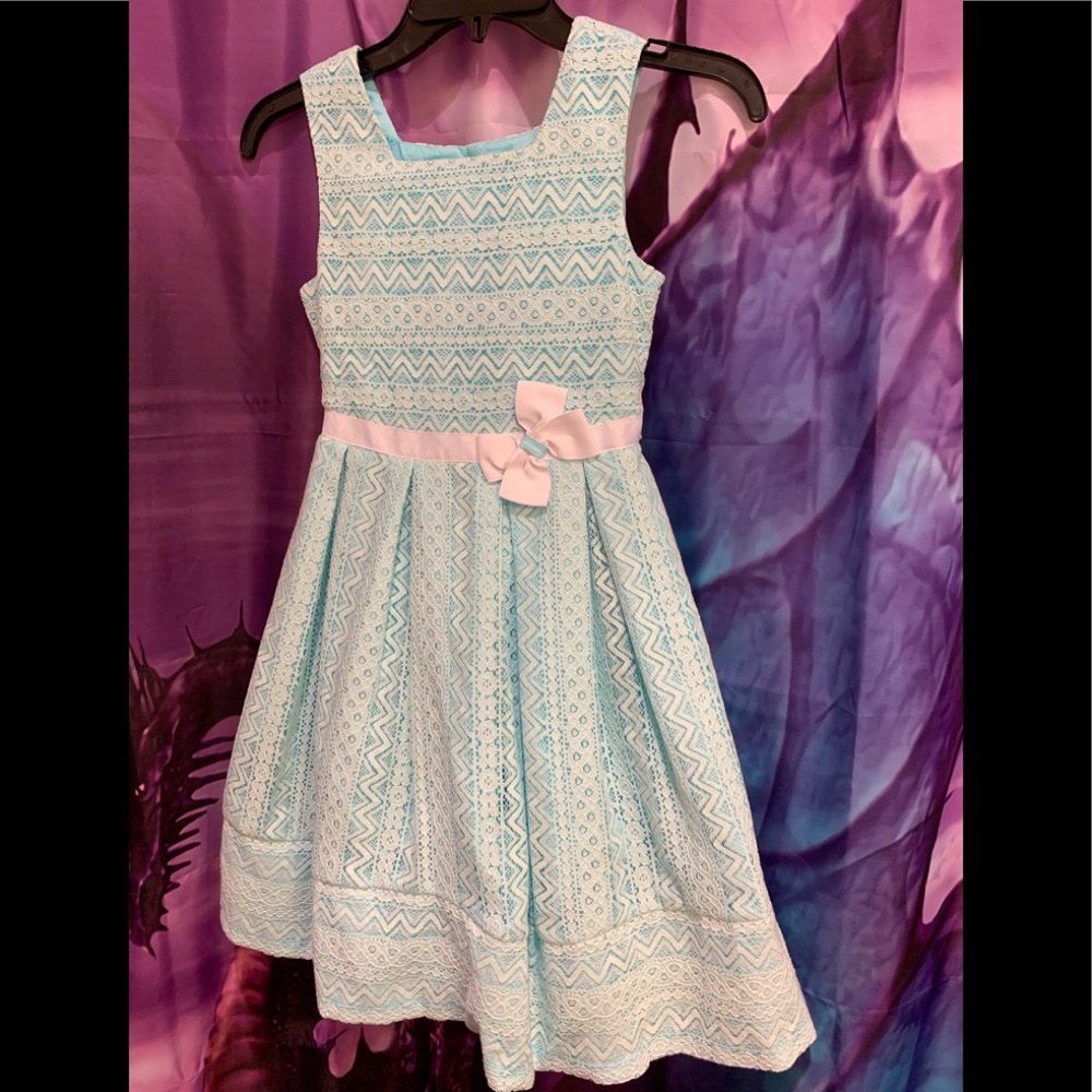 Girls dress